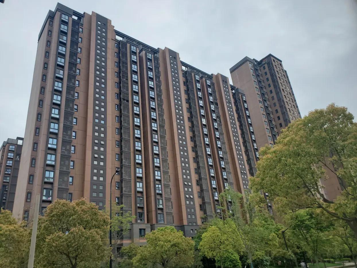 万科翡翠公园商铺