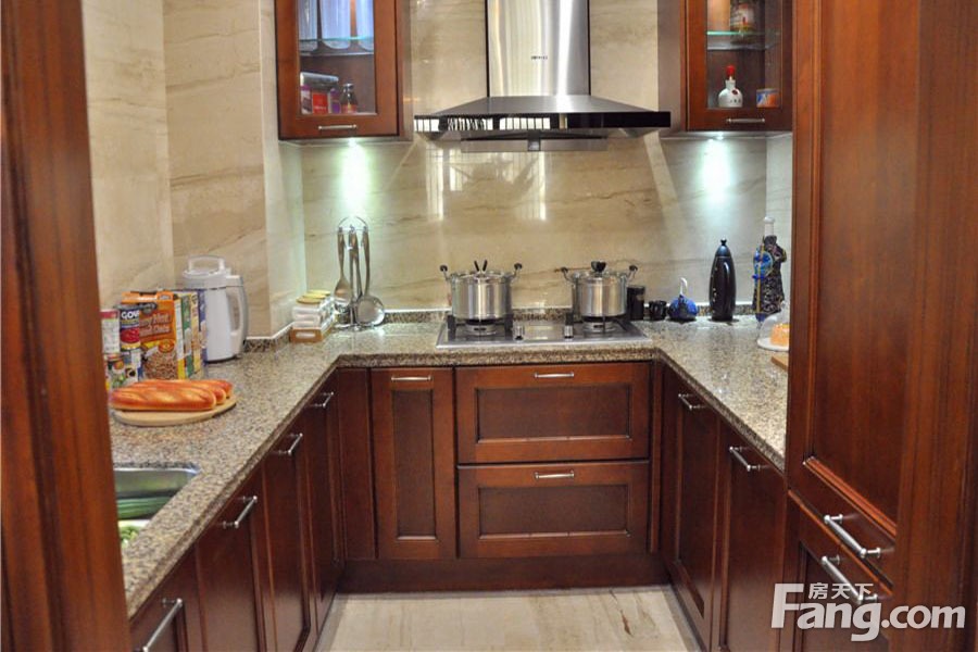 1期2、3、5、6、11栋标准层B3C3户型