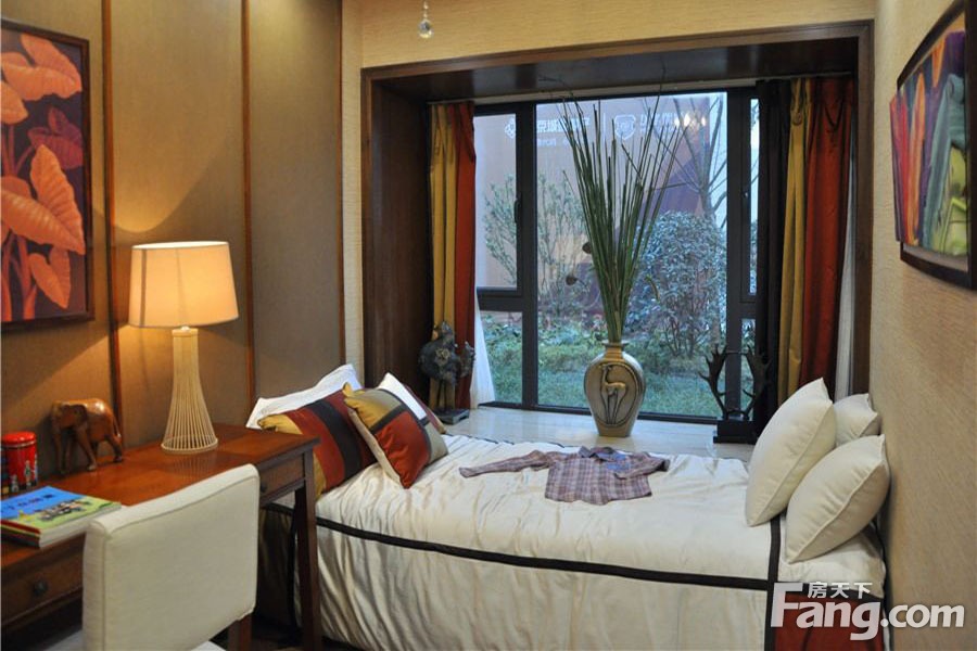 1期2、3、5、6、11栋标准层B3C3户型