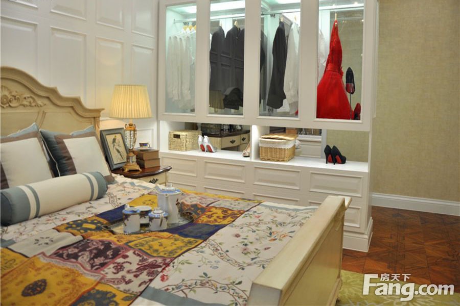 1期2、3、5、6、11栋标准层B3C3户型