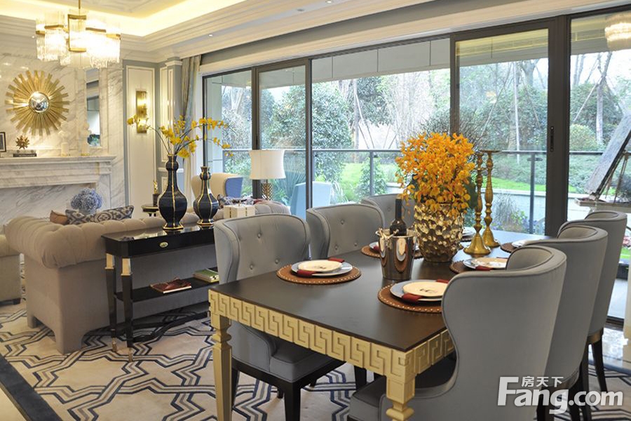 标准层168平米户型