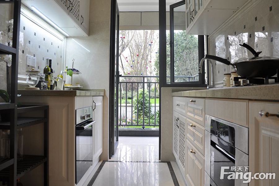 标准层168平米户型