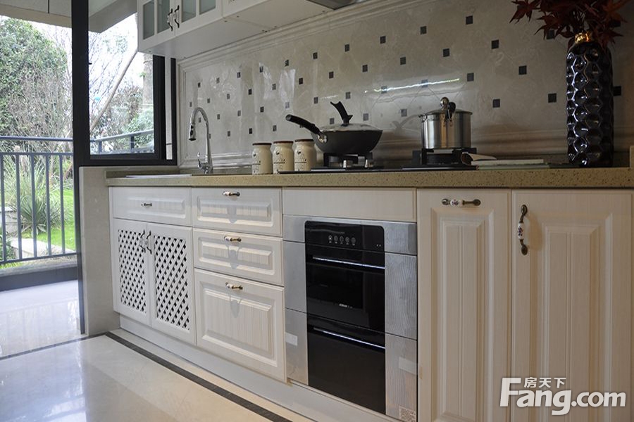 标准层168平米户型