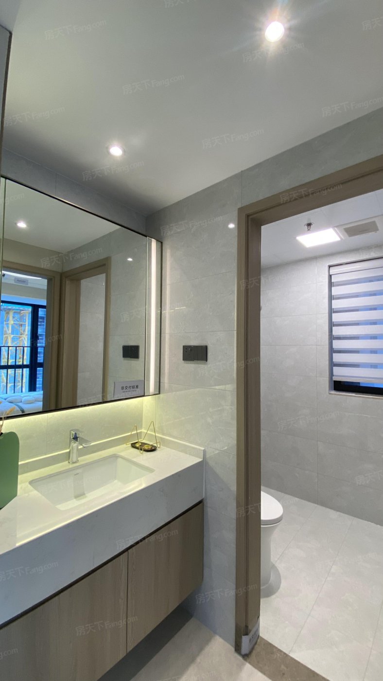 E1户型83-86㎡（三房两厅一卫）