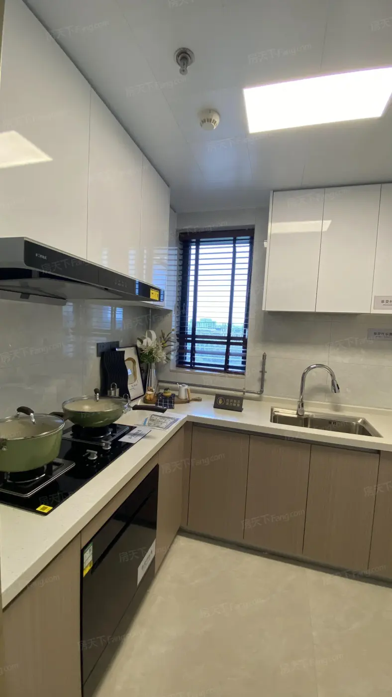 D1户型94-96㎡（三房两厅两卫）